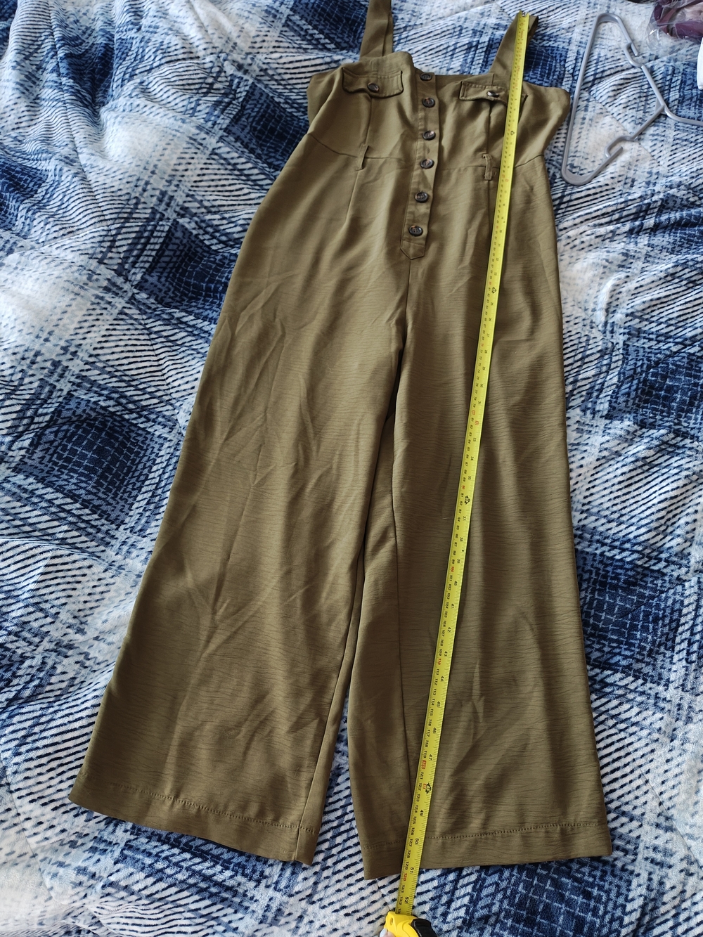 GUESS Olive Utility Button-Front Jumpsuit - Picture 11 of 12